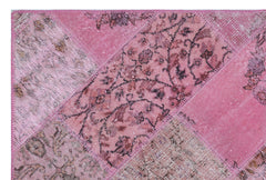 Iskece 26646 Pink Patchwork Wool Handmade Area Rug 3'11" x 5'11"