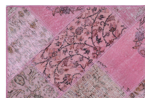Iskece 26646 Pink Patchwork Wool Handmade Area Rug 3'11" x 5'11"