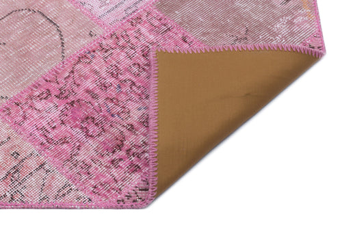 Iskece 31299 Pink Patchwork Wool Handmade Area Rug 5'3" x 7'7"
