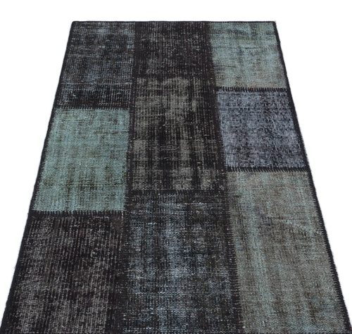 Iskece 31425 Black Patchwork Wool Handmade Area Rug 2'7" x 4'11"