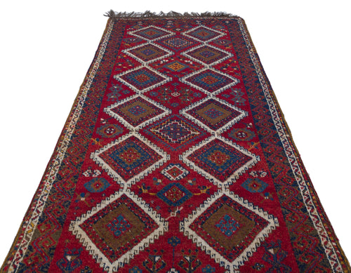 Kavala Red Classic Wool Handmade Area Rug 4'9" x 10'4"