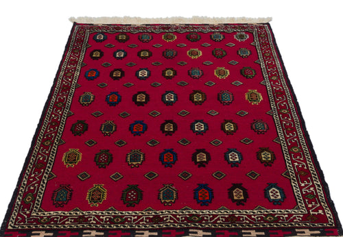 Kavala Red Classic Wool Handmade Area Rug 4'0" x 5'3"