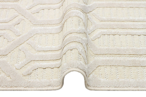 Cream Wool Area Rug - Geometric Machine Made Carpet With Soft Textured Wool