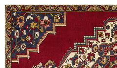 Kavala Red Classic Wool Handmade Area Rug 4'0" x 7'1"