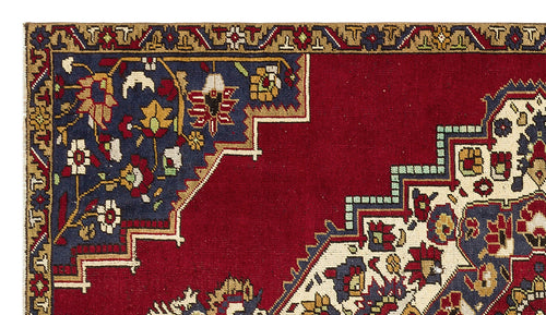 Kavala Red Classic Wool Handmade Area Rug 4'0" x 7'1"