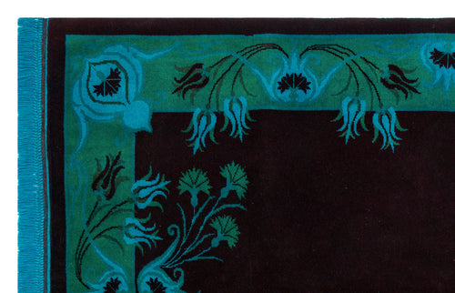 Kavala Green Classic Wool Handmade Area Rug 5'5" x 8'2"