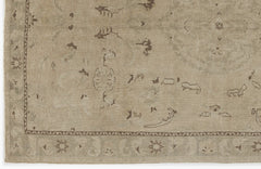 Kavala Red Classic Wool Handmade Area Rug 5'7" x 8'1"