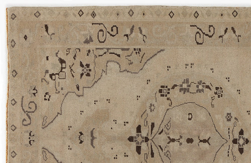 Kavala Red Classic Wool Handmade Area Rug 5'3" x 9'4"