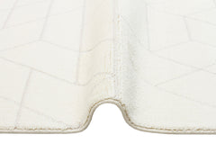 White Geometric Rug – Modern Area Rug With Ethnic Pattern, Soft Textured Carpet