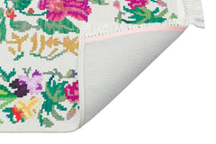 White Floral Kilim Washable Non Slip Rug – Soft Texture Carpet With Anti Slip Mat