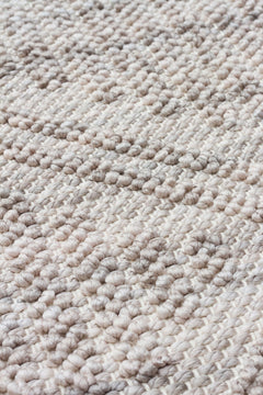 Grey Geometric Area Rug - Machine Made Rug With Soft Texture & Easy Clean