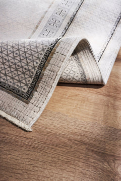 Cream Bamboo Area Rug – Machine Made Woven Viscose Rug With Frame Design