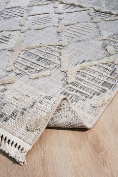 Beige Geometric Area Rug – Machine Made Cotton Yarn Carpet for Living Room