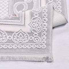 Machine Made Area Rug – Grey Frame Rug With Overlocked Edge, 11 mm Pile Height