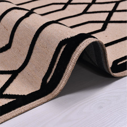 Black Geometric Area Rug - Machine Made Rug With 3mm Pile Height & Jute Weft