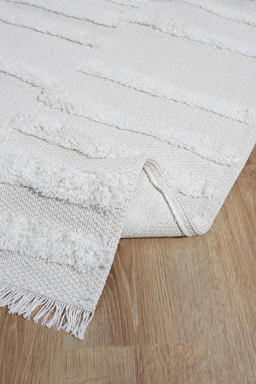 Modern Area Rug – Machine Made Cream Cotton Yarn Carpet for Living Room