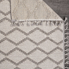 Grey Geometric Area Rug – Machine Made Polyester Rug with Durable Loop Pile