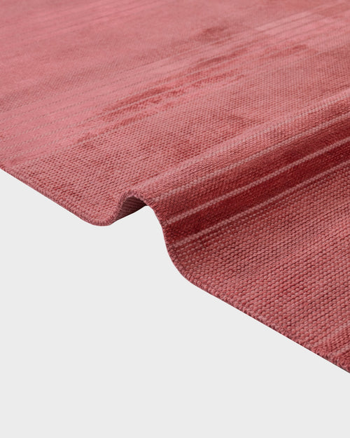 Modern Viscose Area Rug – Burgundy Machine Made Rug with Fringed Edge for Stylish Living Room