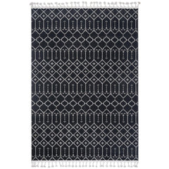 Black Geometric Area Rug – Machine Made Microfiber Carpet, 9mm Pile Height