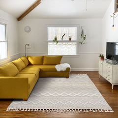 Cream Geometric Rug – Machine Made Area Rug with Scandinavian Style Design