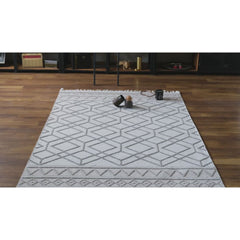 Cream Geometric Area Rug - Machine Made, Robot Vacuum Friendly & Anti Slip Carpet