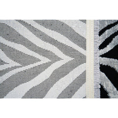 Modern Area Rug – Machine Made Black Flatweave Carpet with Soft Texture