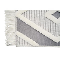 Cream Geometric Area Rug - Machine Made Rug With 20 mm Pile Height & Anti Slip