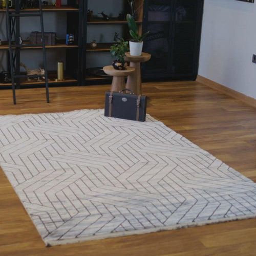 Grey Geometric Area Rug – Durable Machine Made Rug | Dolce Vita Flatweave Carpet