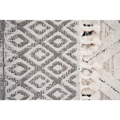 Classic Area Rug – Machine Made Black Rug with Soft Texture & Anti Slip