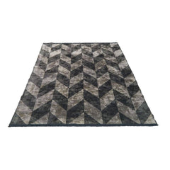 Chenille Yarn Area Rug – Anthracite Geometric Machine Made Rug by Dolce Vita