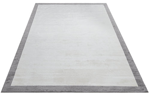 Axminster Viscose Rug – 3S Cream Frame Machine Made Carpet With Soft Texture