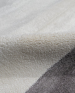 Axminster Viscose Rug – 3S Cream Frame Machine Made Carpet With Soft Texture