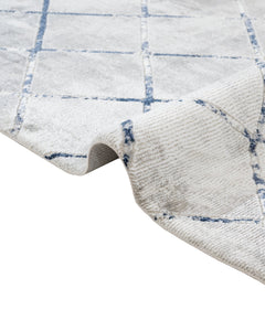 Blue Geometric Area Rug – Machine Made Micropolyester Carpet with Fringed Edges