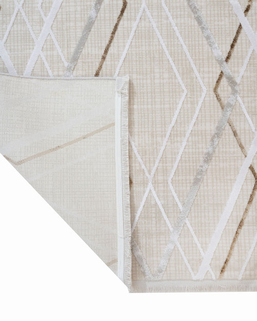 Geometric Area Rug - Machine Made Acrylic Carpet With Fringed Edges