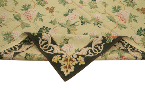 Needlepoint Floral Beige Floral Cotton Wool Handmade Area Rug 6'0'' x 8'10''