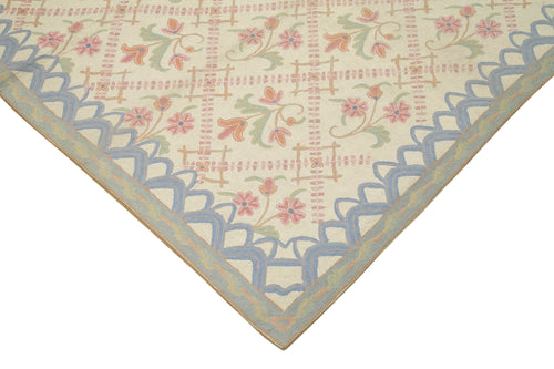 Needlepoint Floral Beige Floral Cotton Wool Handmade Area Rug 6'0'' x 9'6''