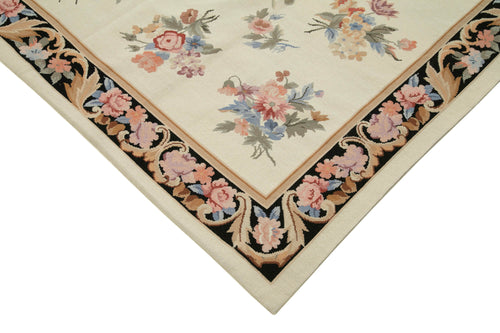 Needlepoint Floral Beige Floral Cotton Wool Handmade Area Rug 6'0'' x 8'11''