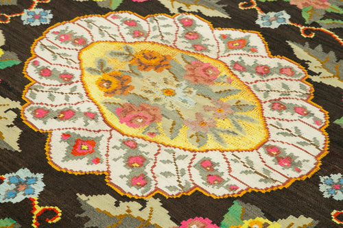 Moldovian Floral Black Floral Cotton Wool Goat Hair Handmade Rug 5'5'' x 6'1''