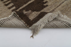 Tulu Brown Geometric Cotton Wool Handmade Area Rug 4'1'' x 5'11''