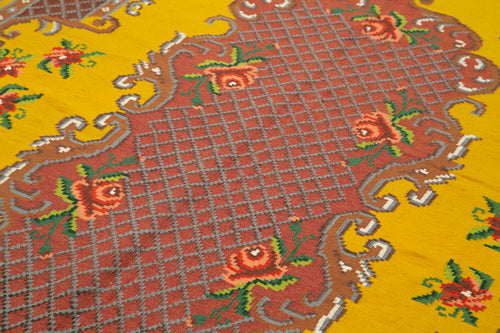 Moldovian Floral Red Floral Cotton Wool Goat Hair Handmade Rug 5'8'' x 8'8''