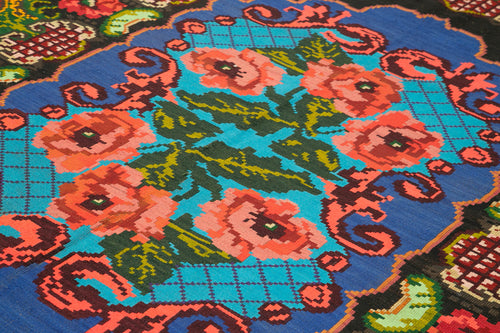 Moldovian Floral Black Floral Cotton Wool Goat Hair Handmade Rug 6'7'' x 9'9''