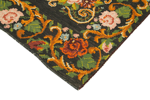 Moldovian Floral Black Floral Cotton Wool Goat Hair Handmade Rug 5'5'' x 10'7''