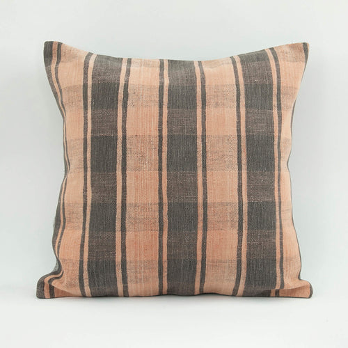 Emel Pink Ethnic Wool Decorative Pillow Case 1'8'' x 1'8''