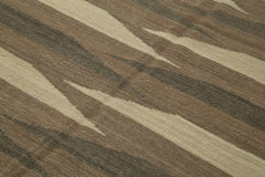 Zollanvari Brown Modern Wool Handmade Area Rug 5'10'' x 7'10''