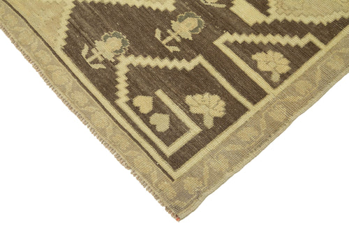 Taspinar Beige Classic Wool Handmade Area Rug 4'1'' x 7'5''