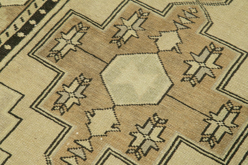 Taspinar Beige Classic Wool Handmade Area Rug 3'9'' x 7'5''