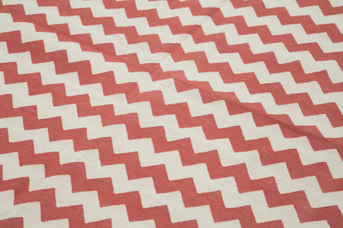 Geometric Duri Red Geometric Cotton Wool Handmade Area Rug 6'0'' x 8'10''