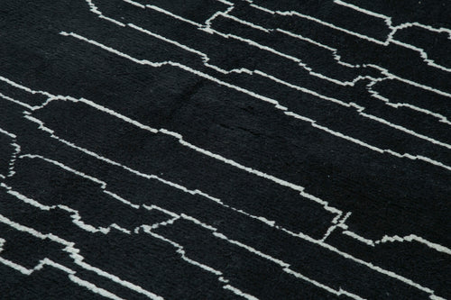 Purpleocco Black Geometric Wool Cotton Handmade Rug 7'1'' x 9'8''