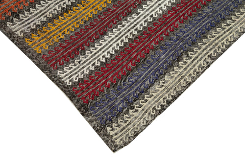 Geometric Kilim White Geometric Goat Hair Handmade Rug 5'8'' x 10'3''