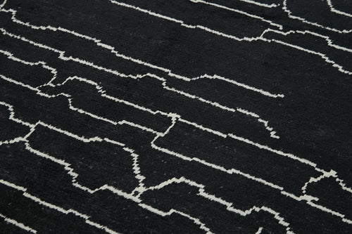 Purpleocco Black Geometric Wool Cotton Handmade Rug 6'3'' x 10'2''